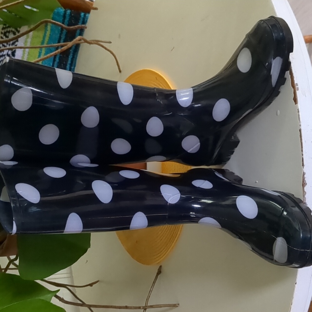 Arizona, Size 9 rainboots